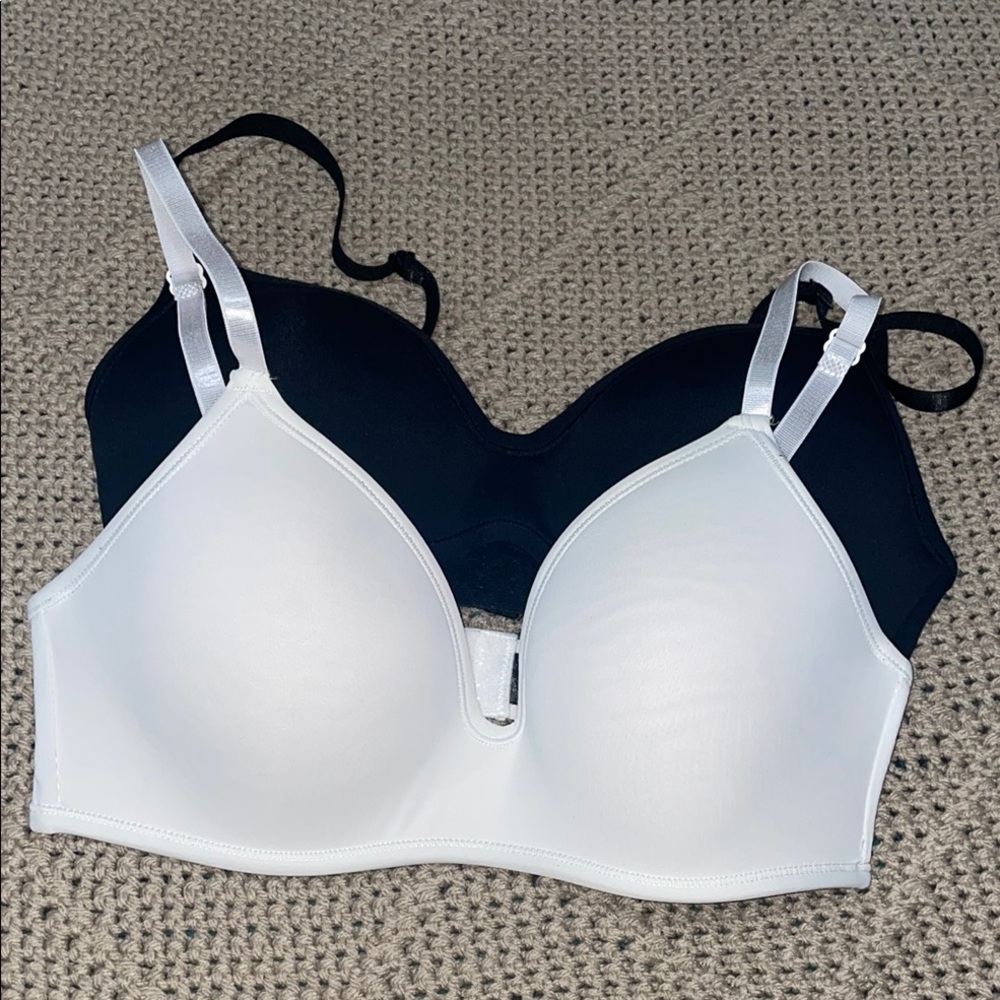 Black and White  Bra 2 pieces.